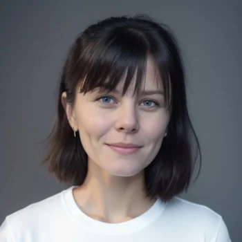 Profilkép_Krecsmár Zsuzsi